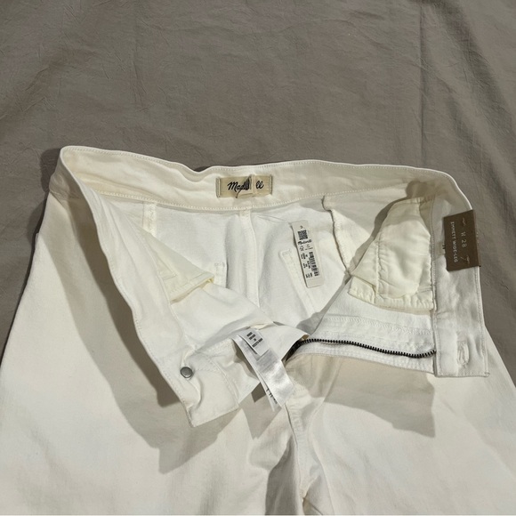 Madewell Emmett Wide-Leg Jeans in Tile White - Picture 4 of 4